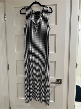 Sleeveless Black & White Striped Maxi Dress